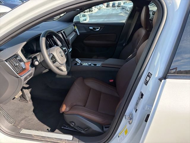 New 2026 Volvo V60 B5 Cross Country Ultra w/ Protection Package Premier AWD/4WD image 10