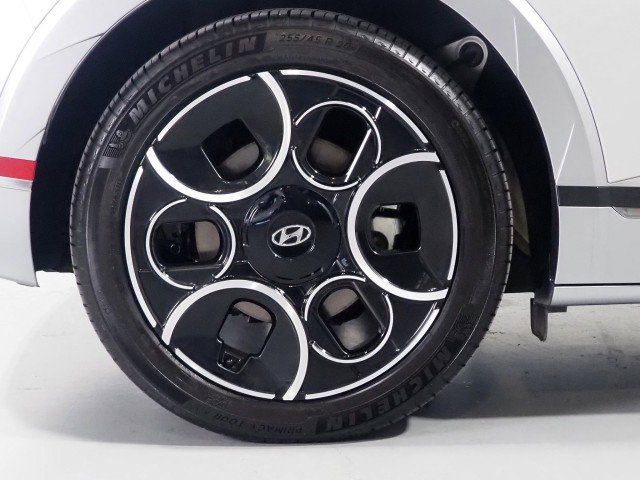 Used 2024 Hyundai Ioniq 5 AWD Limited image 52