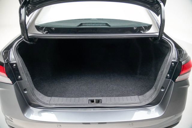 Used 2024 Nissan Versa SV image 12