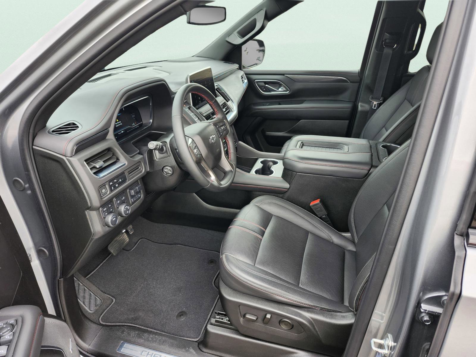 Used 2023 Chevrolet Tahoe RST w/ Luxury Package AWD/4WD image 9