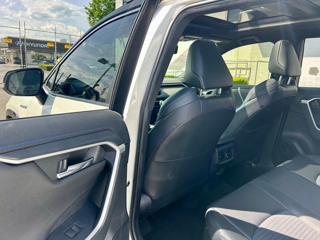 Used 2019 Toyota RAV4 XSE AWD/4WD image 11