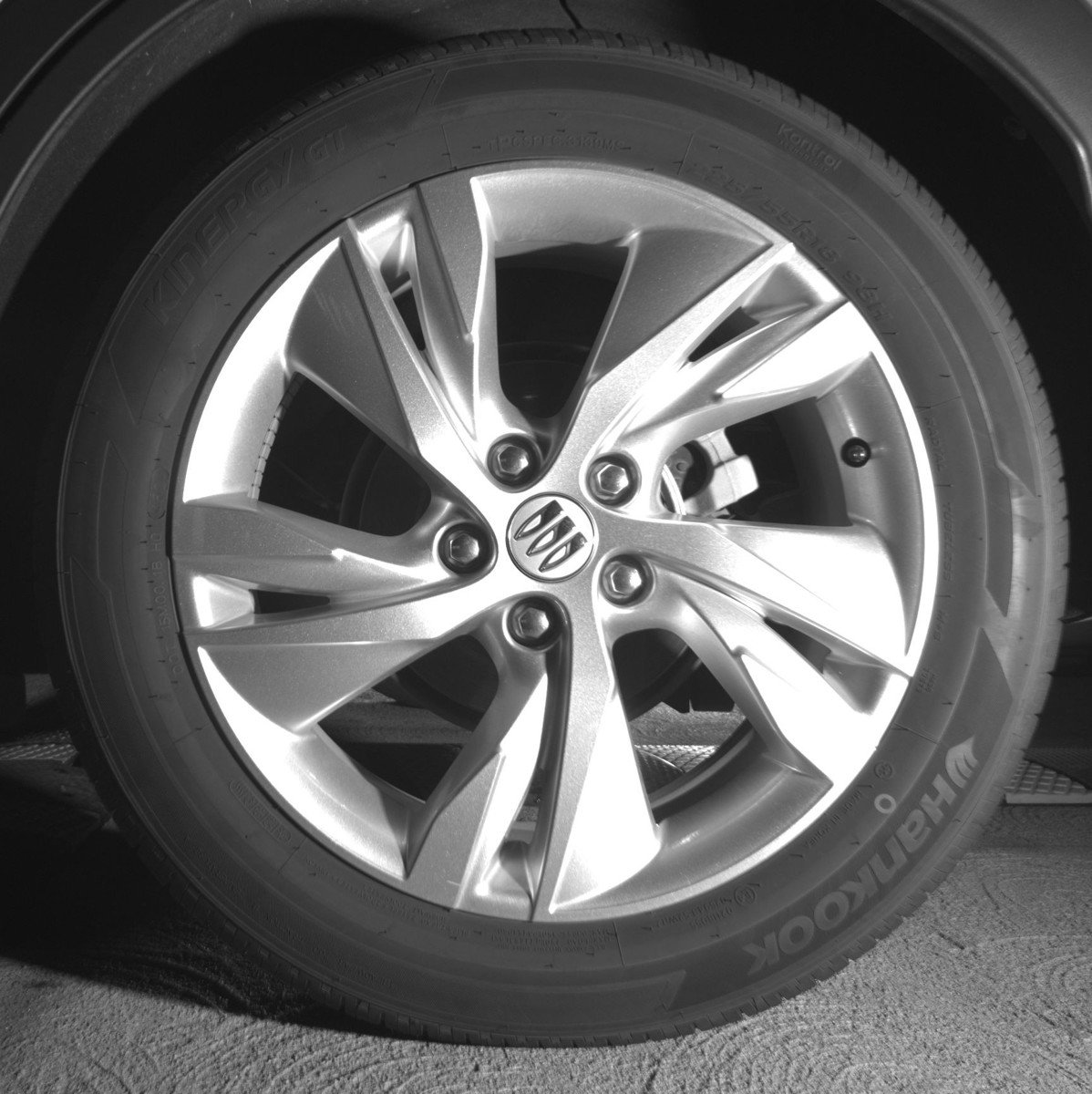 Used 2025 Buick Encore GX Preferred AWD/4WD image 14