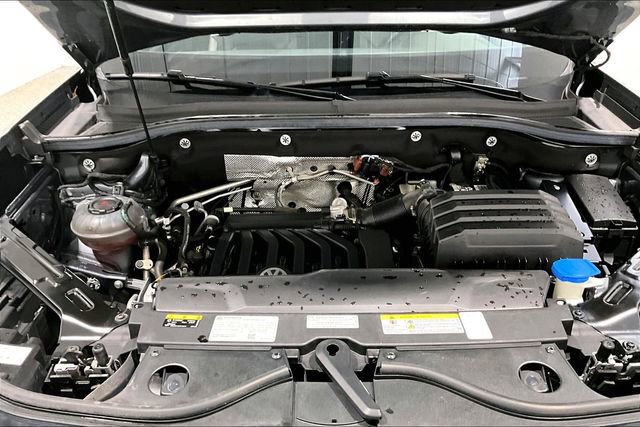 Used 2023 Volkswagen Atlas SEL R-Line image 31