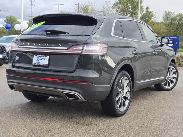 Used 2023 Lincoln Nautilus Reserve AWD/4WD image 12
