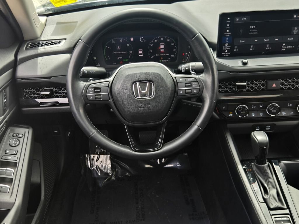 Used 2024 Honda Accord EX-L image 12