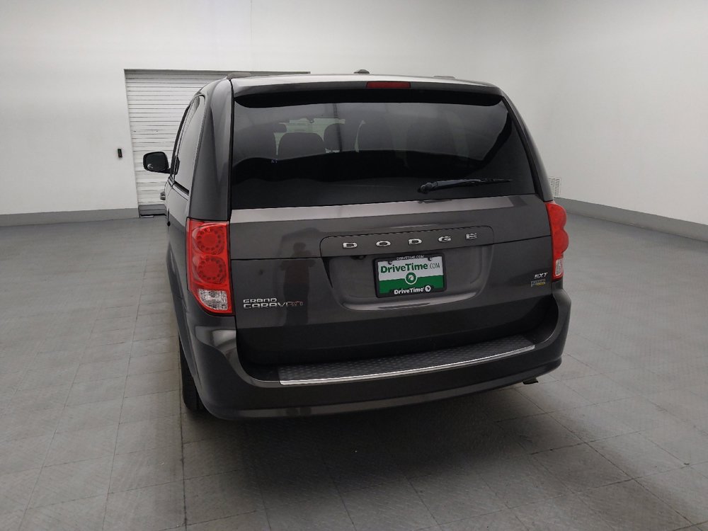 Used 2019 Dodge Grand Caravan SXT FWD image 6