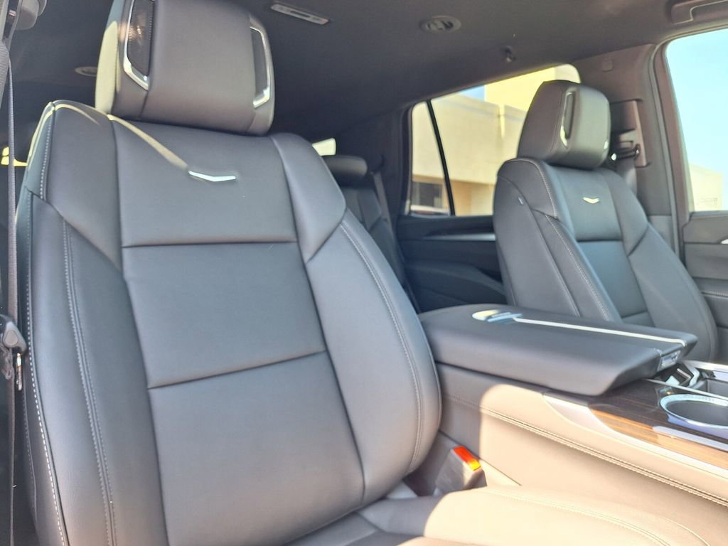New 2026 Cadillac Escalade 2WD w/ LPO, Floor Liner Package image 25