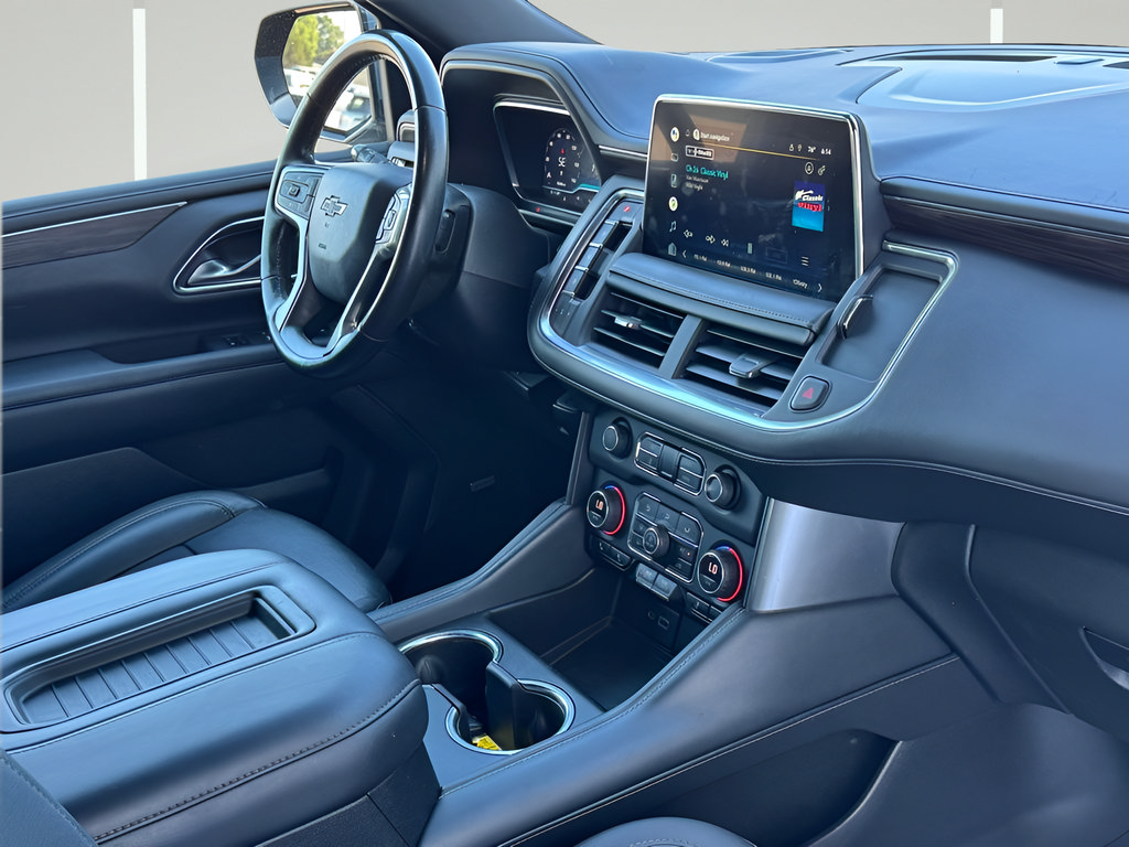 Used 2022 Chevrolet Suburban Z71 AWD/4WD image 14