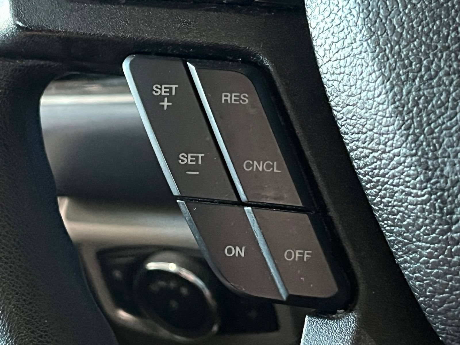 Used 2018 Ford F150 XLT AWD/4WD image 32