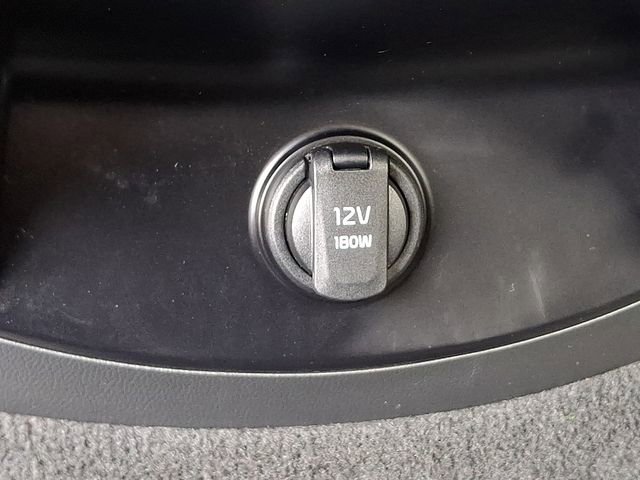 Certified 2025 Kia Sorento LX FWD image 12