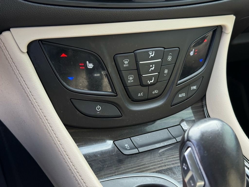 Used 2020 Buick Envision Preferred image 24