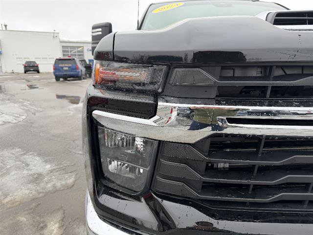 Used 2024 Chevrolet Silverado 2500 LT w/ Z71 Off-Road Package image 10
