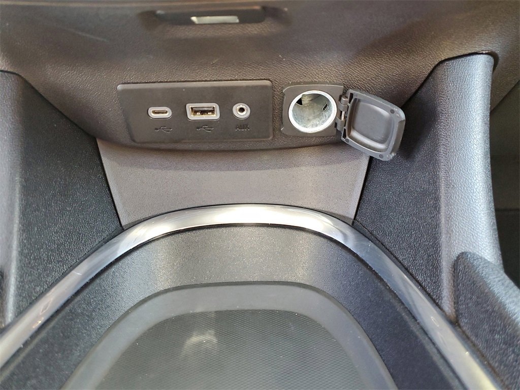 Used 2023 Chevrolet Malibu LT image 27