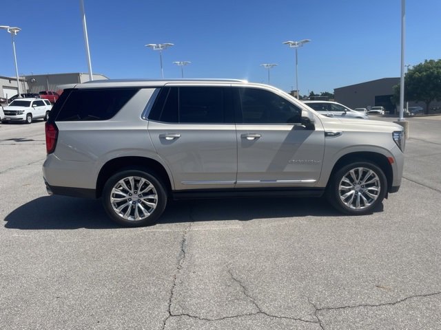 Used 2023 GMC Yukon Denali image 4