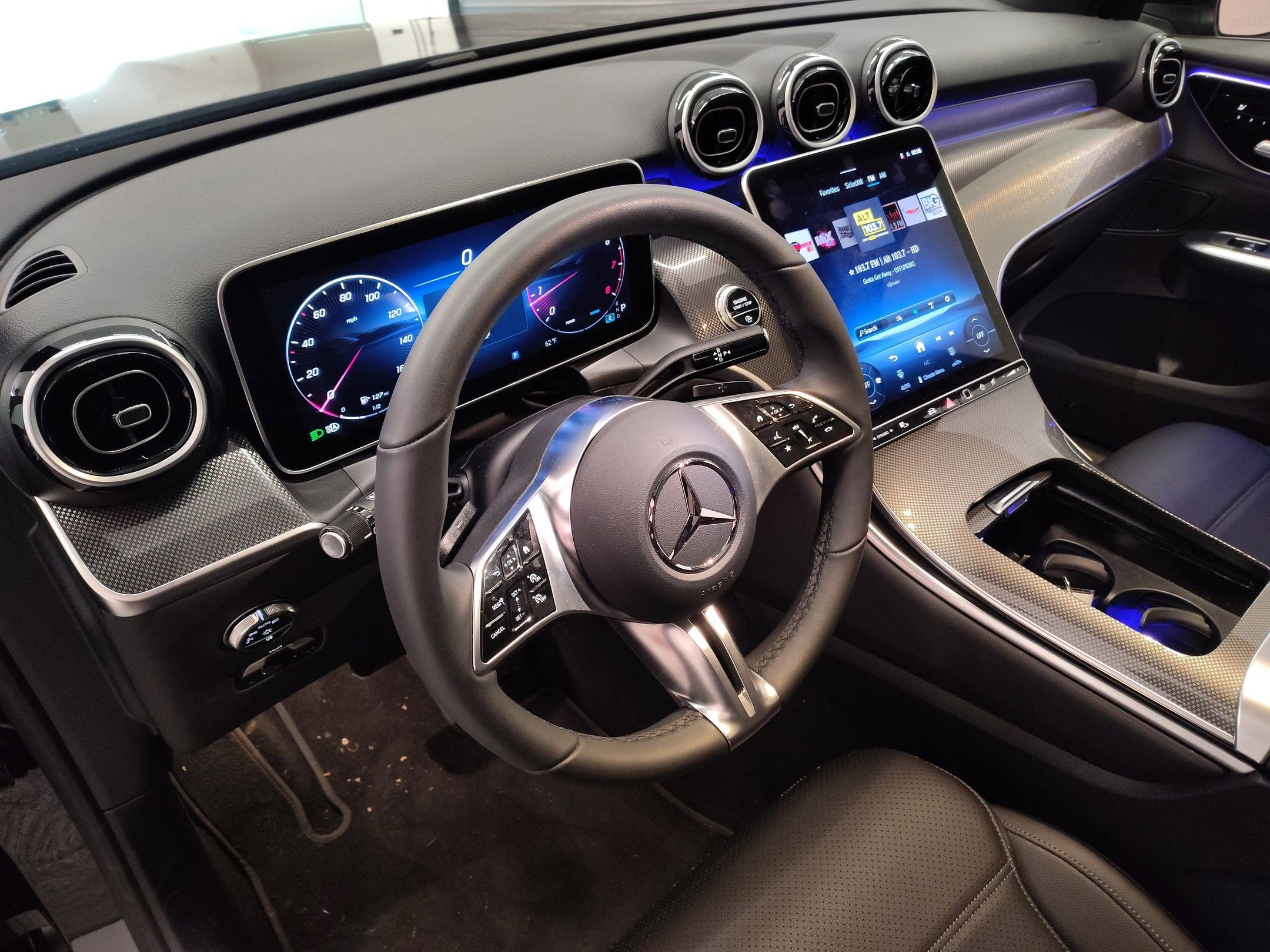 Certified 2026 Mercedes-Benz GLC 300 image 4