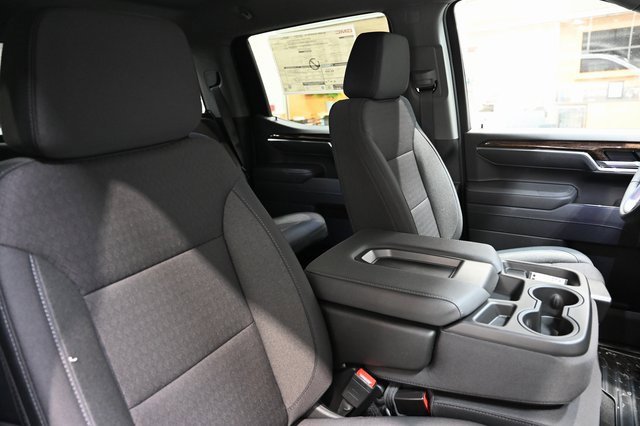 New 2026 GMC Sierra 1500 Elevation image 11