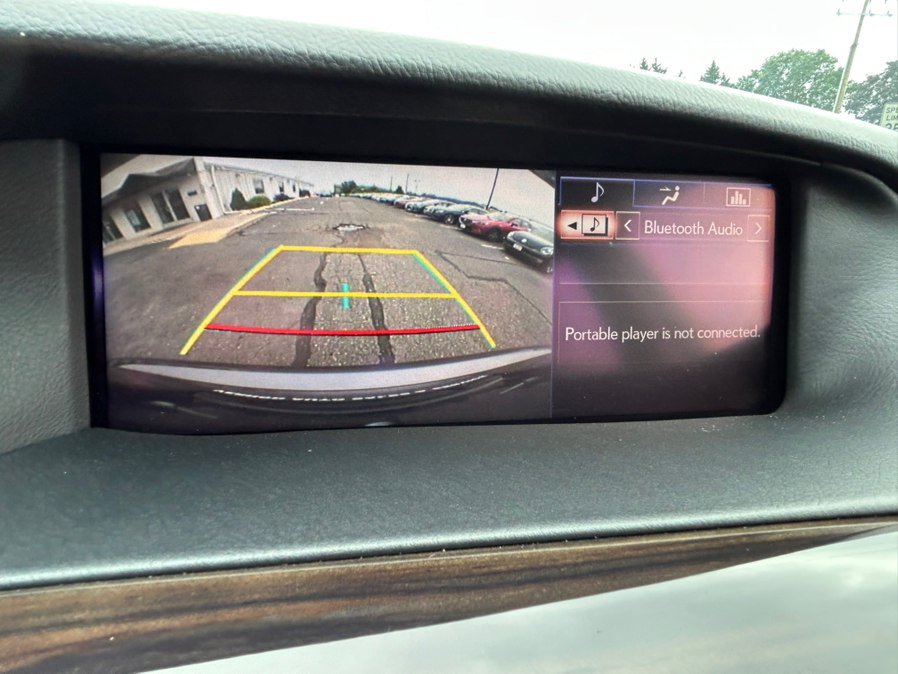 Used 2015 Lexus LS 460 AWD w/ Comfort Package image 27