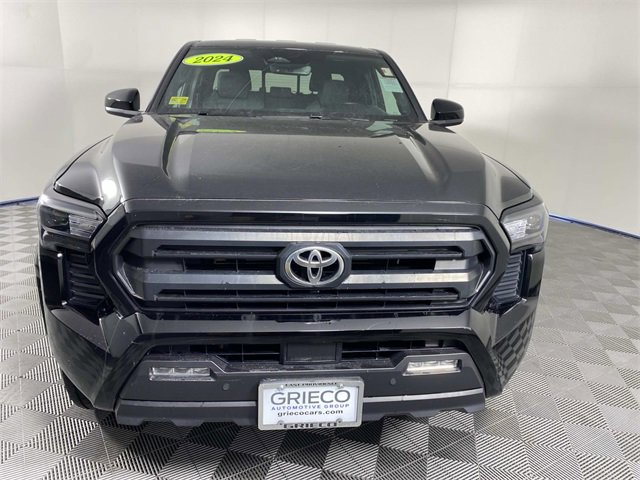 Used 2024 Toyota Tacoma SR5 image 3