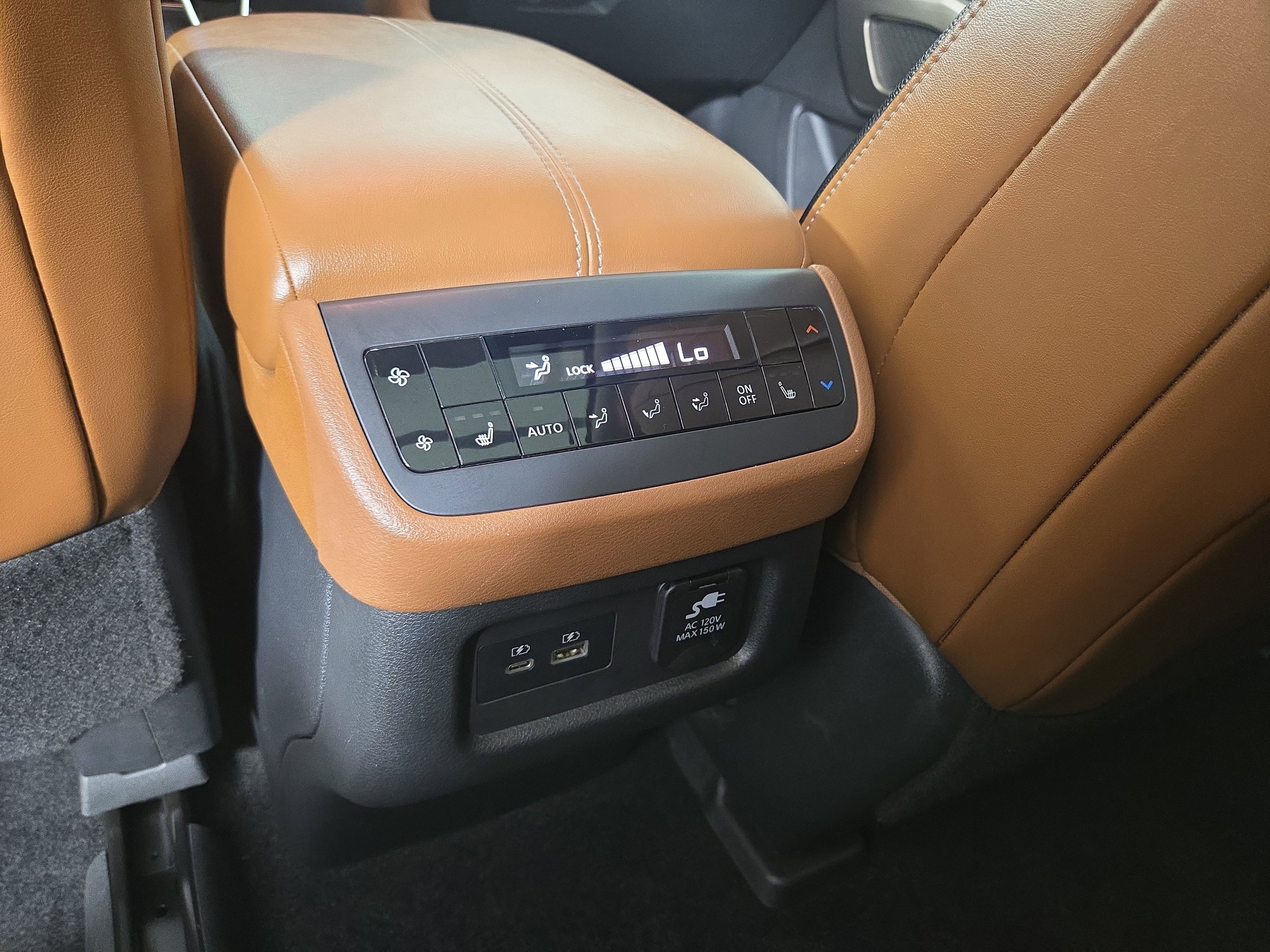 Used 2022 Nissan Pathfinder Platinum w/ Cargo Package image 27