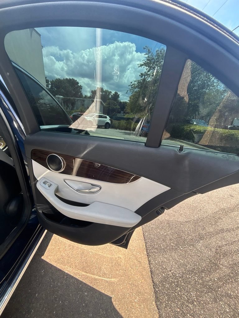 Used 2017 Mercedes-Benz C 300 4MATIC Sedan image 18