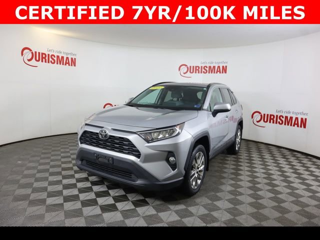 Used 2020 Toyota RAV4 XLE Premium image 2