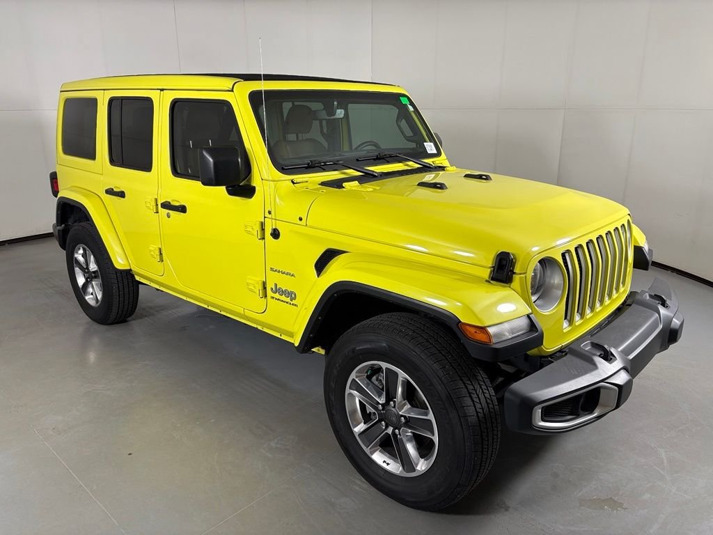Used 2023 Jeep Wrangler Unlimited Sahara w/ Cold Weather Group AWD/4WD image 2