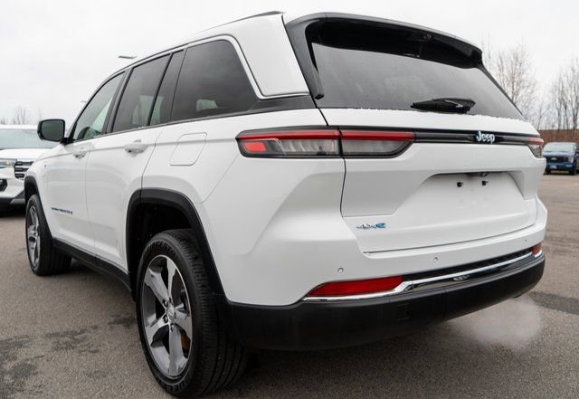 Used 2024 Jeep Grand Cherokee Limited 4xe w/ Luxury Tech Group II image 8