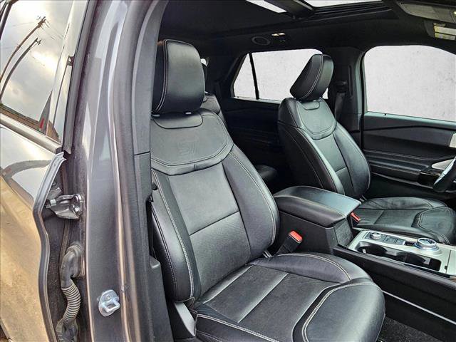 Used 2023 Ford Explorer ST w/ Equipment Group 401A AWD/4WD image 17