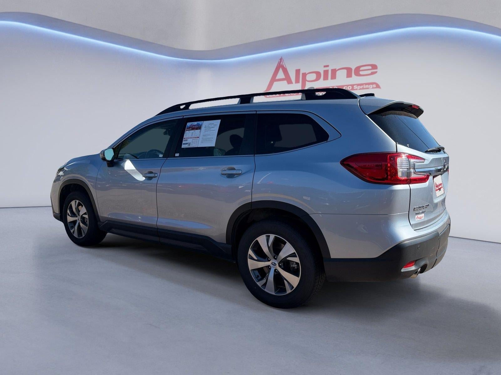 Used 2025 Subaru Ascent Premium AWD/4WD image 3
