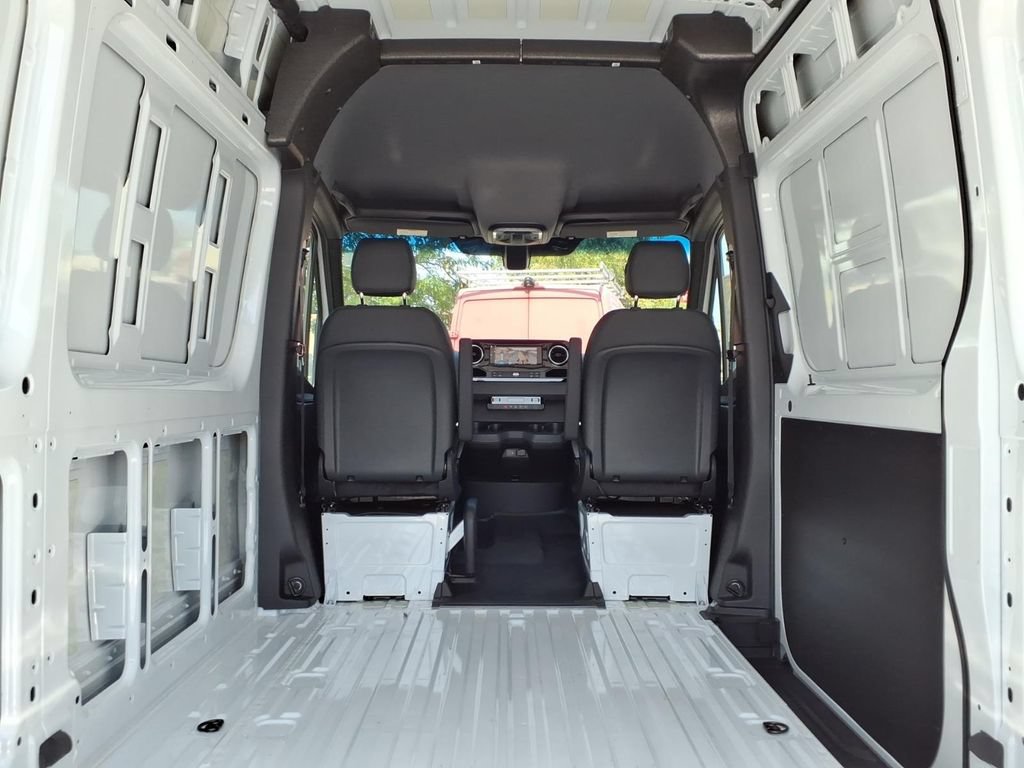 New 2026 Mercedes-Benz Sprinter 2500 image 10