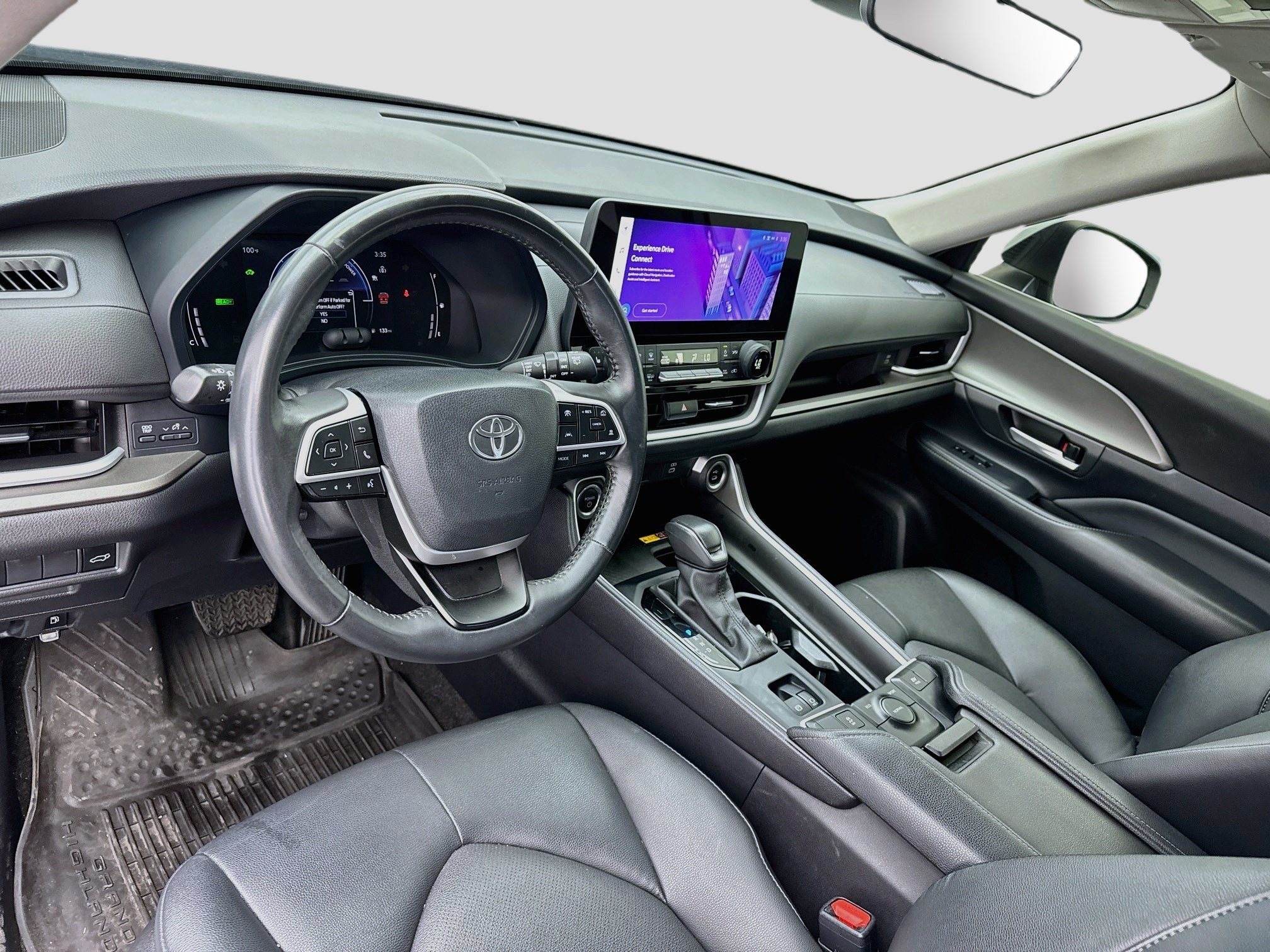 Used 2024 Toyota Grand Highlander XLE FWD image 7