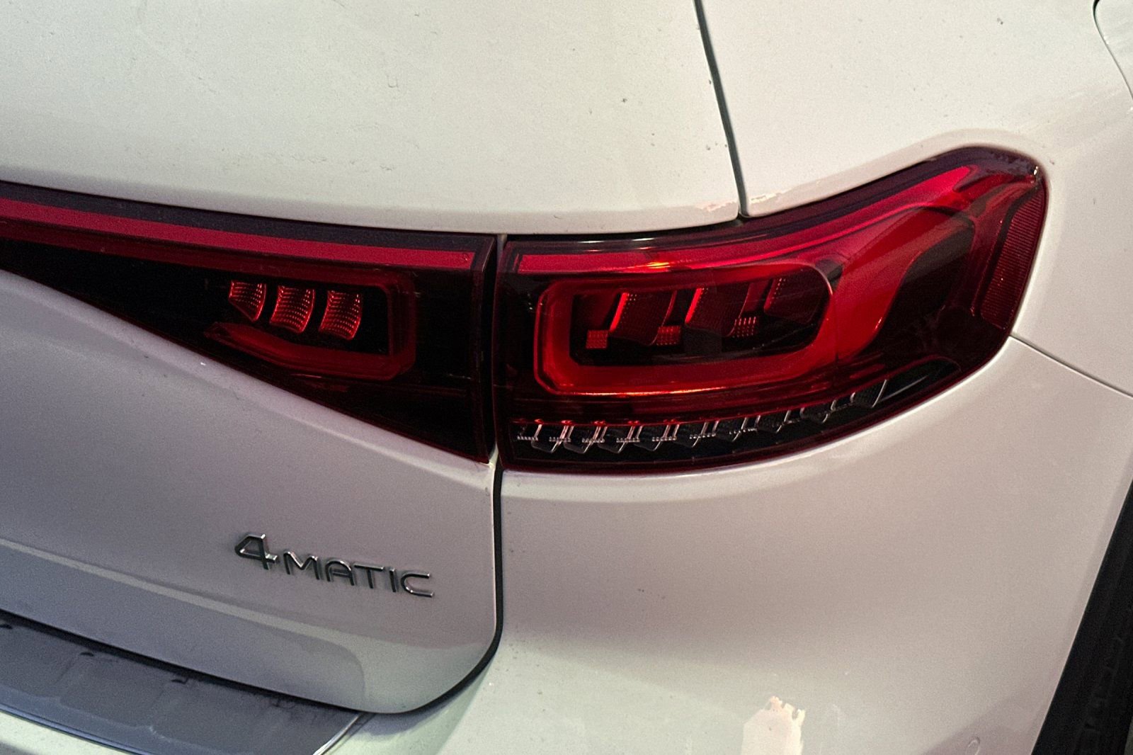 Used 2023 Mercedes-Benz EQB 300 4MATIC w/ Exclusive Package image 15