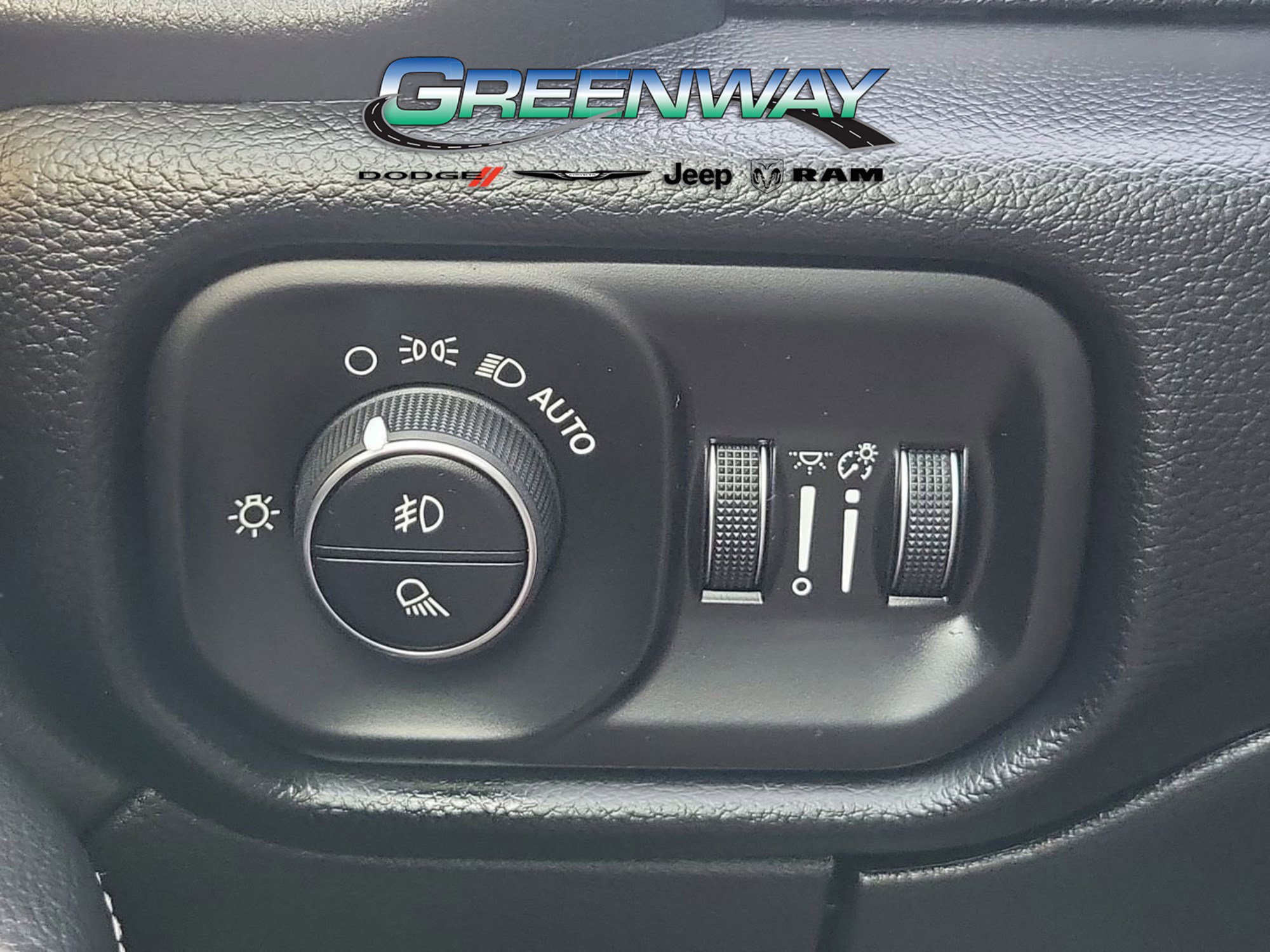 Used 2025 RAM 3500 Laramie w/ Night Edition image 21