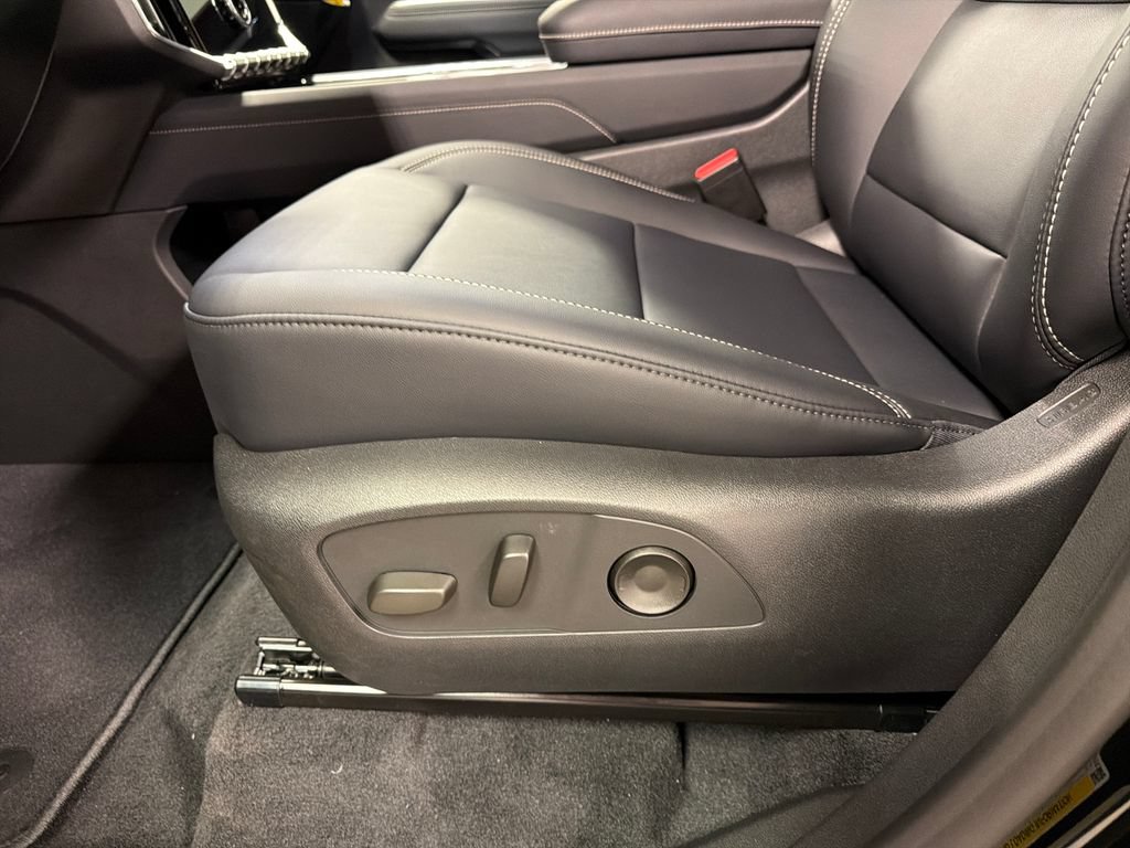 New 2027 GMC Acadia Elevation w/ Black Edition FWD image 23