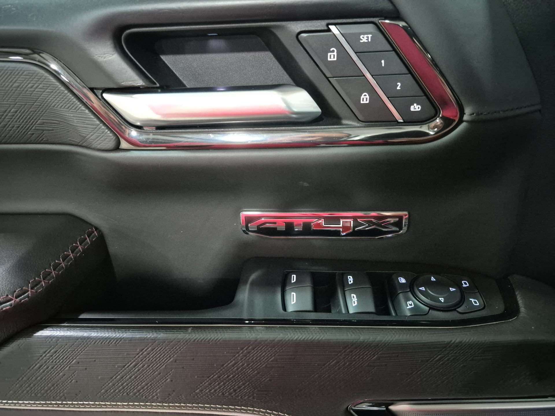 Used 2022 GMC Sierra 1500 AT4X AWD/4WD image 26