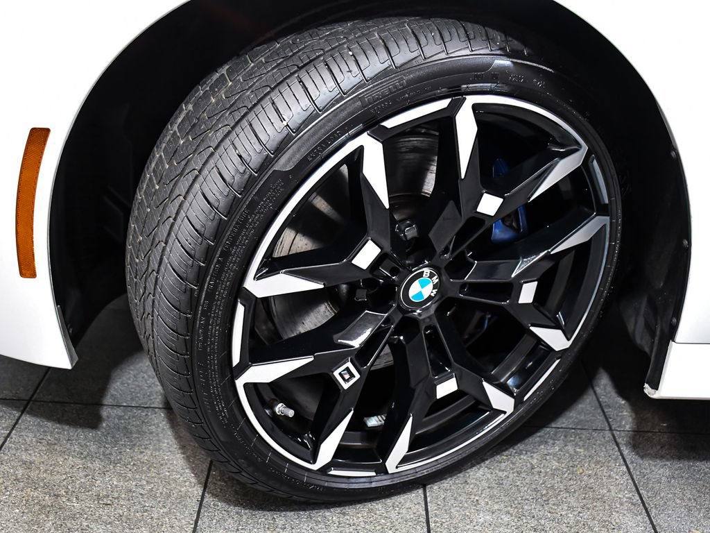 Used 2025 BMW M340i xDrive AWD/4WD image 7