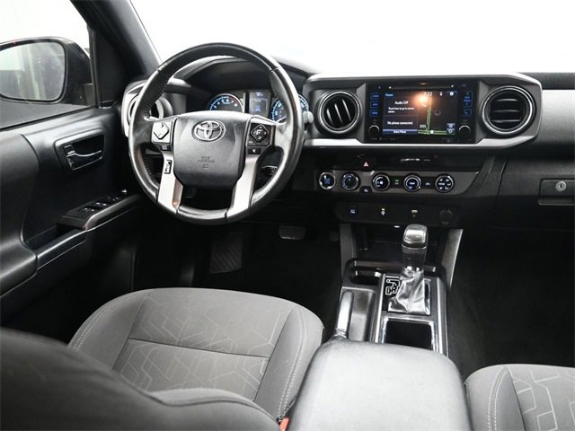 Used 2017 Toyota Tacoma SR5 image 10