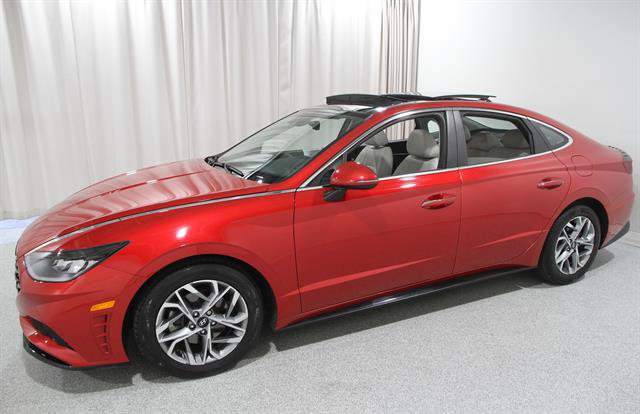 Used 2020 Hyundai Sonata SEL w/ Premium + Sunroof Package FWD image 3