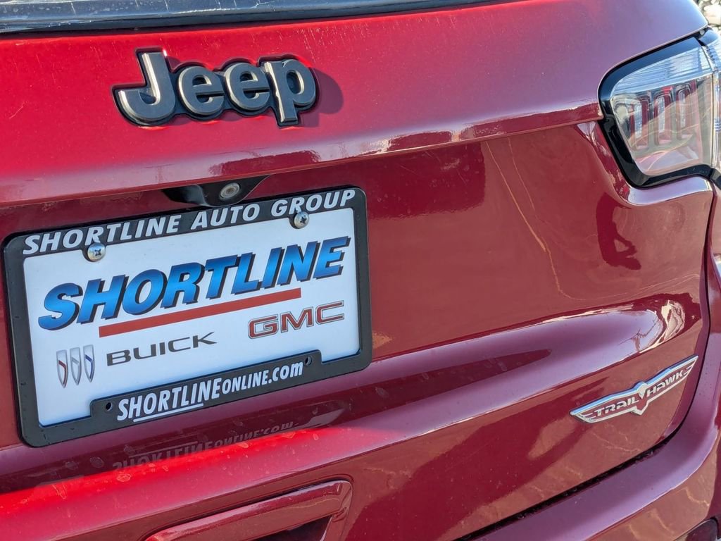 Used 2019 Jeep Compass Trailhawk image 11