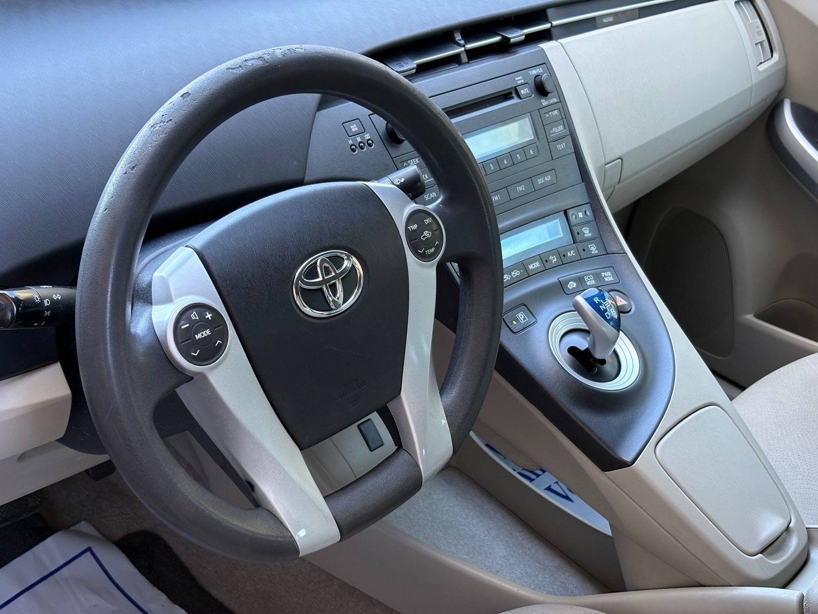 Used 2010 Toyota Prius Two image 10