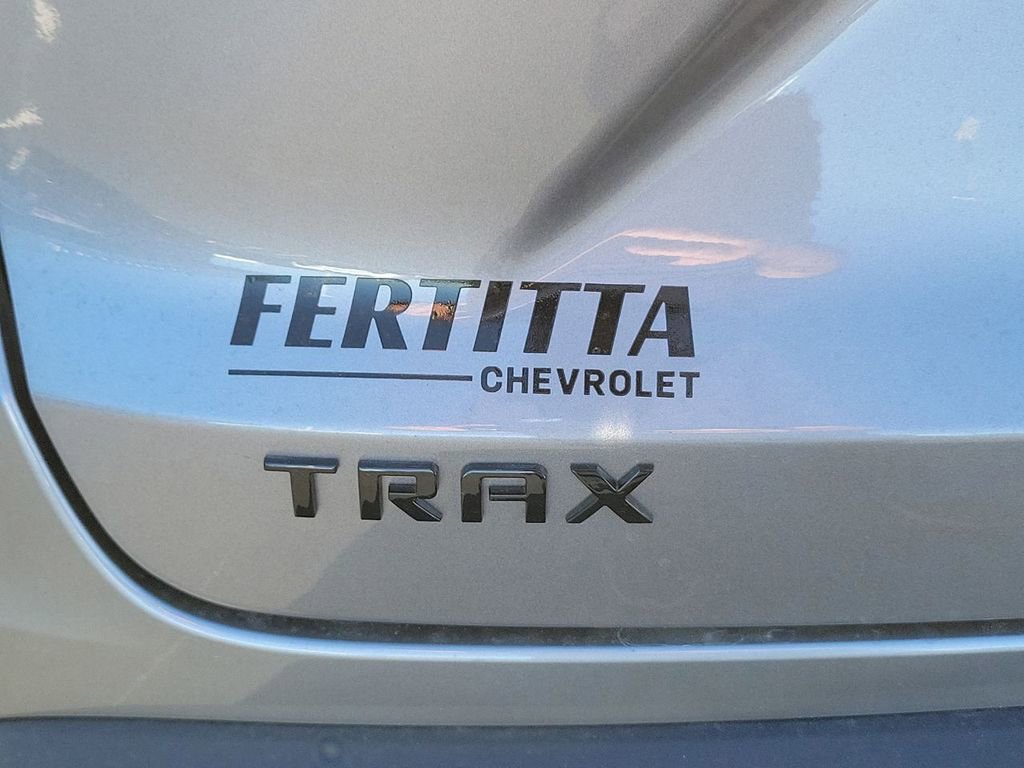 New 2026 Chevrolet Trax RS w/ Sunroof Package image 24