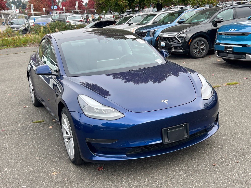 Used 2021 Tesla Model 3 Standard Range Plus RWD image 5