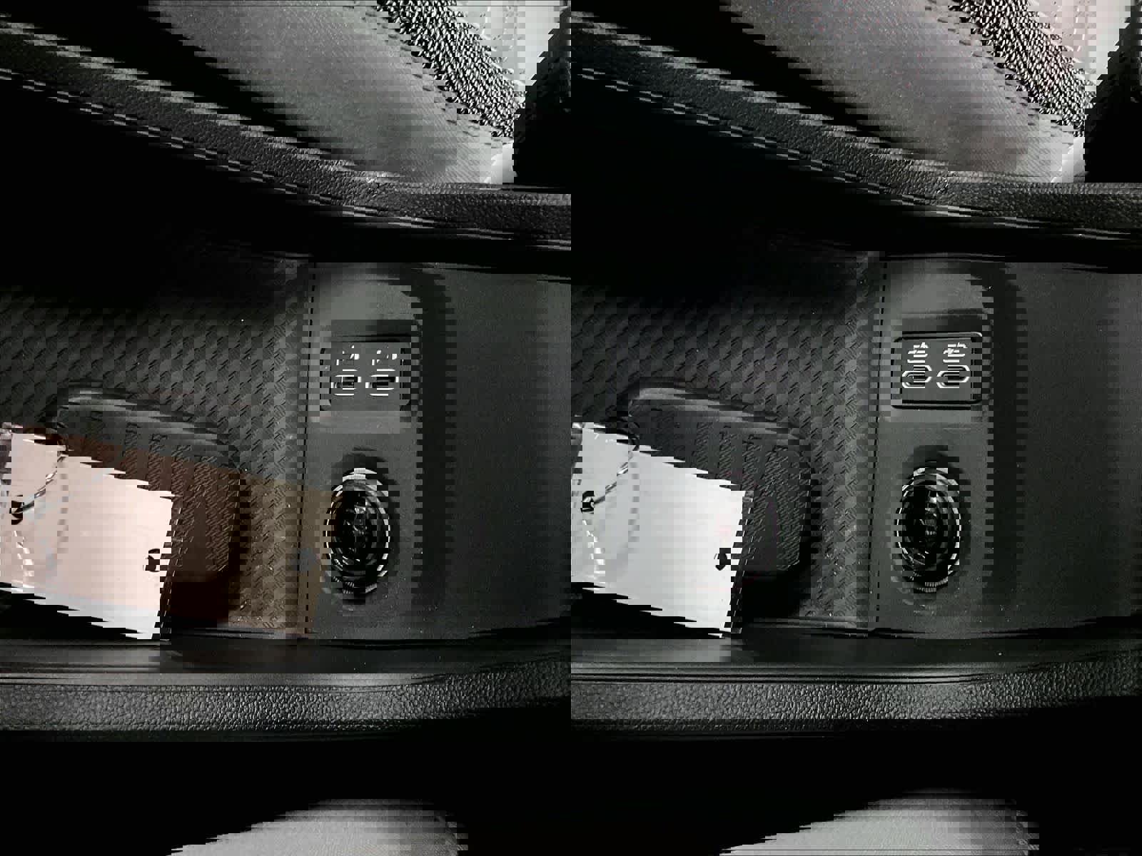 Certified 2025 MINI Cooper 2-Door Hardtop image 35