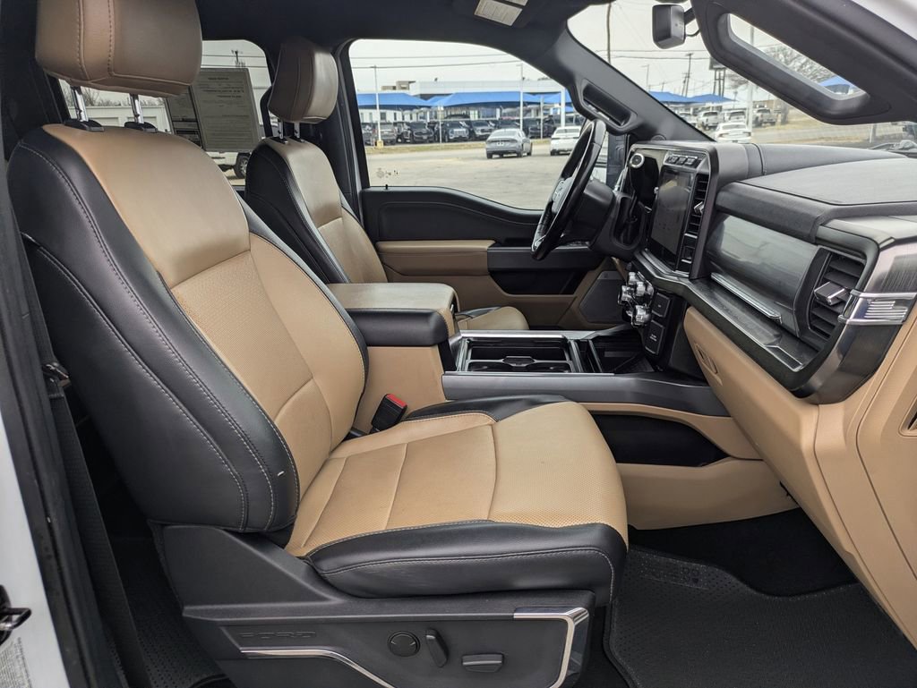 Used 2024 Ford F350 Lariat w/ FX4 Off-Road Package image 34