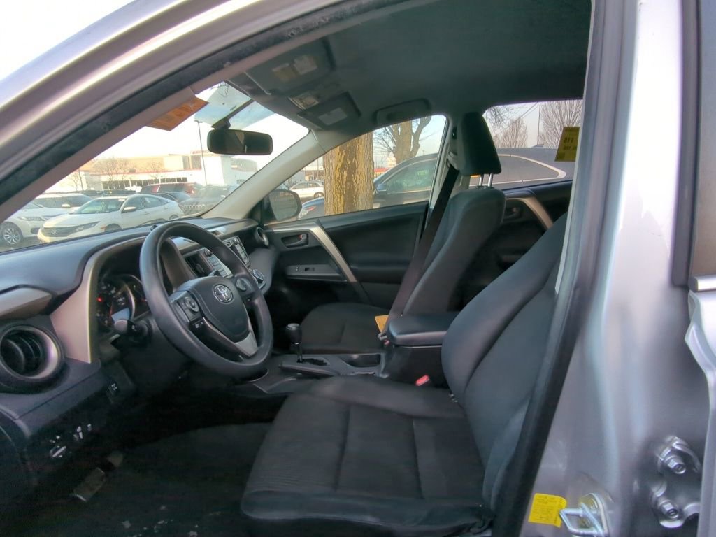 Used 2015 Toyota RAV4 LE image 6