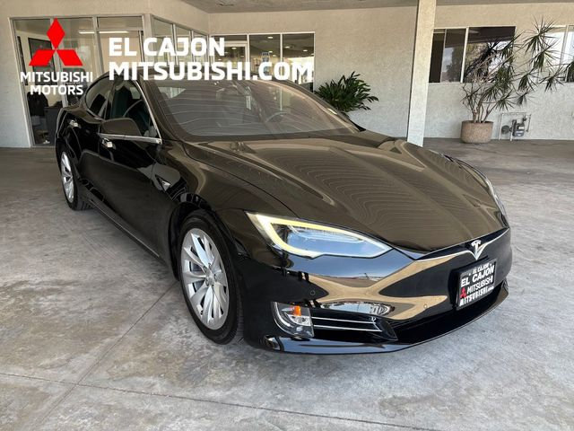 Used 2017 Tesla Model S AWD image 1