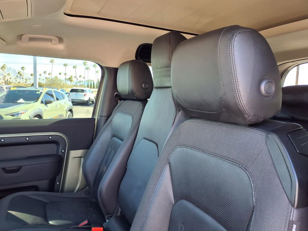 Used 2021 Land Rover Defender 90 First Edition image 24