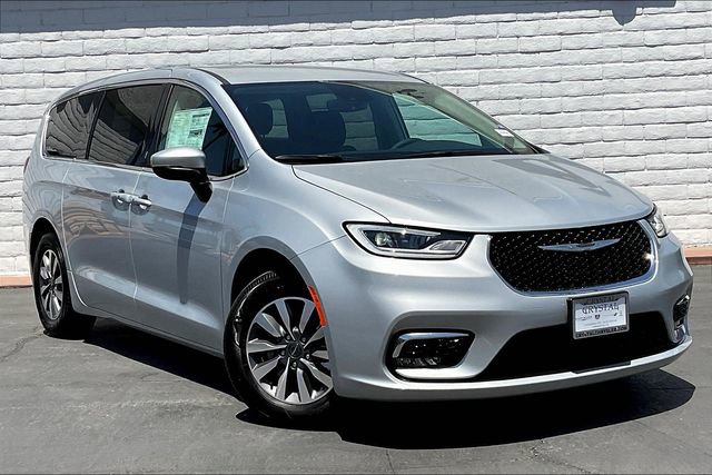 New 2023 Chrysler Pacifica Touring-L image 14