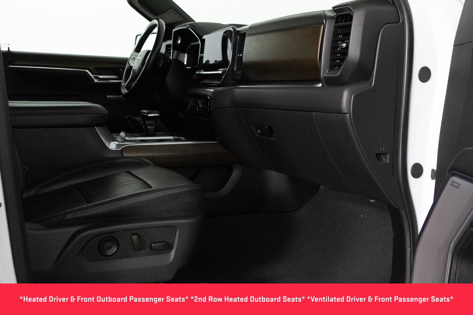 Used 2024 Chevrolet Silverado 1500 High Country w/ High Country Premium Package AWD/4WD image 42