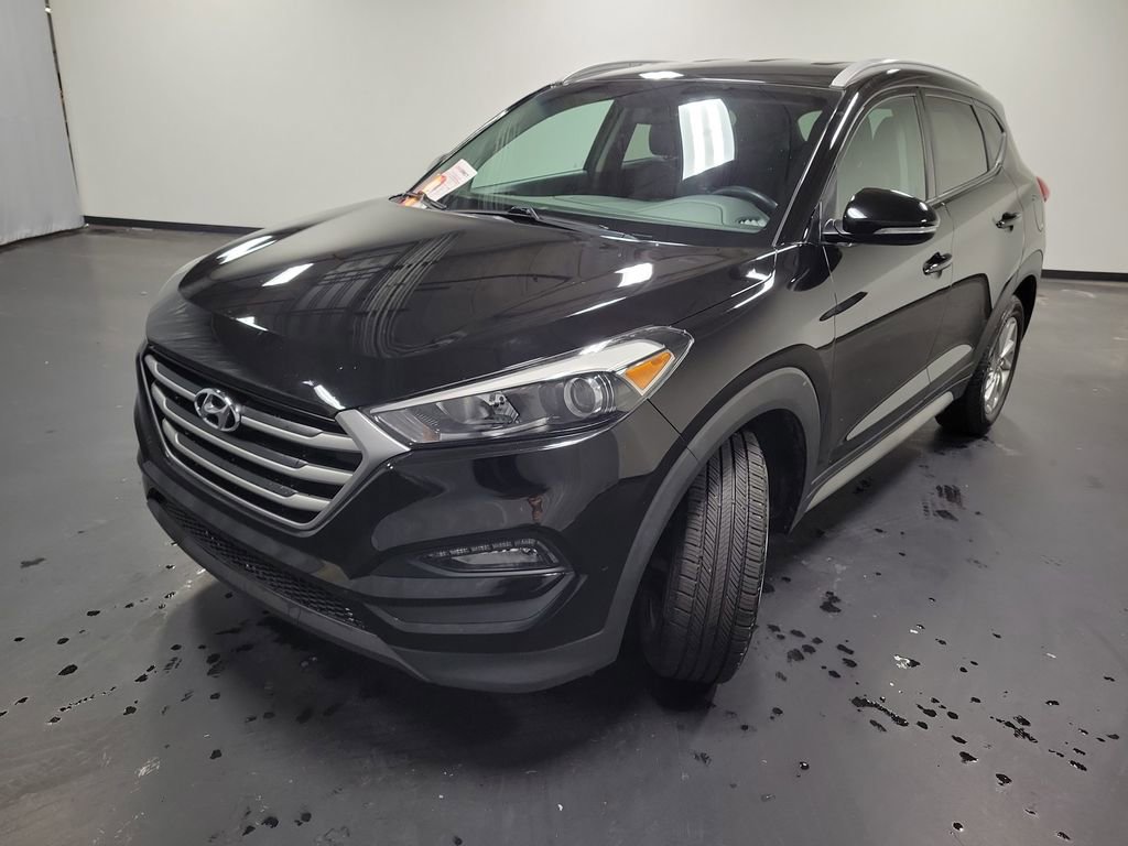 Used 2017 Hyundai Tucson SE Plus w/ Cargo Package image 5